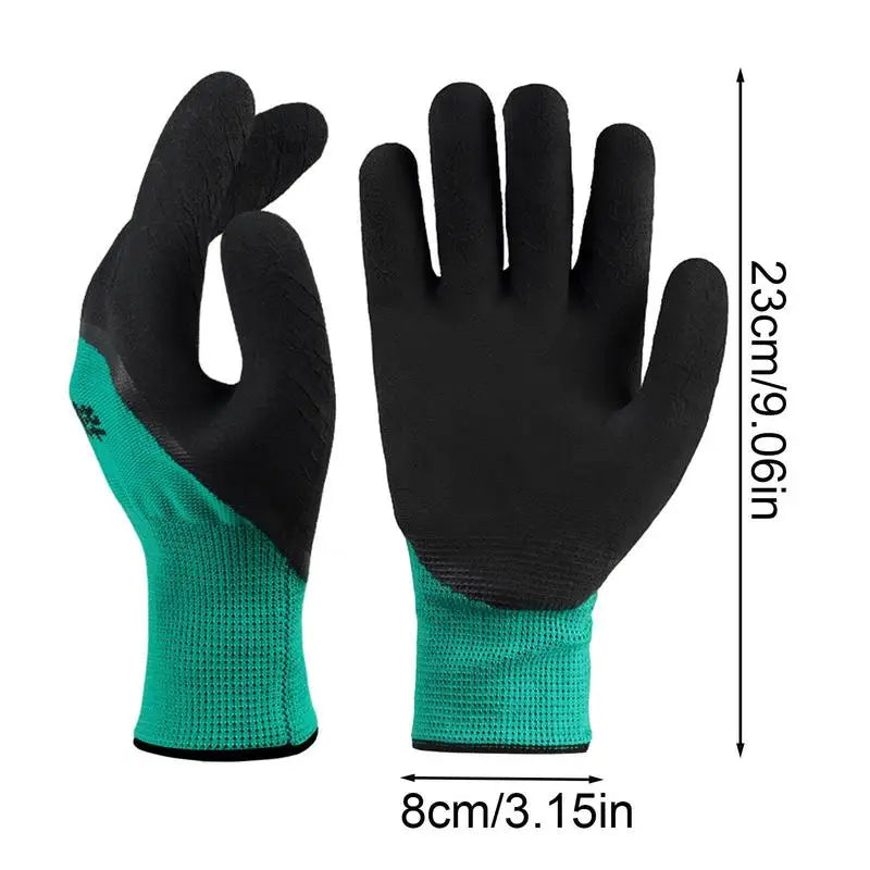 Grüne, schwarz latexbeschichtete, kratzfeste Strickhandschuhe für den Umgang mit Haustieren