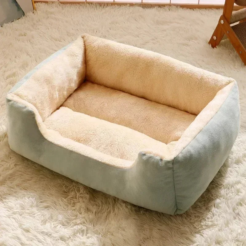 Letto rettangolare morbido in peluche a forma di divano per il riposo di cani e gatti