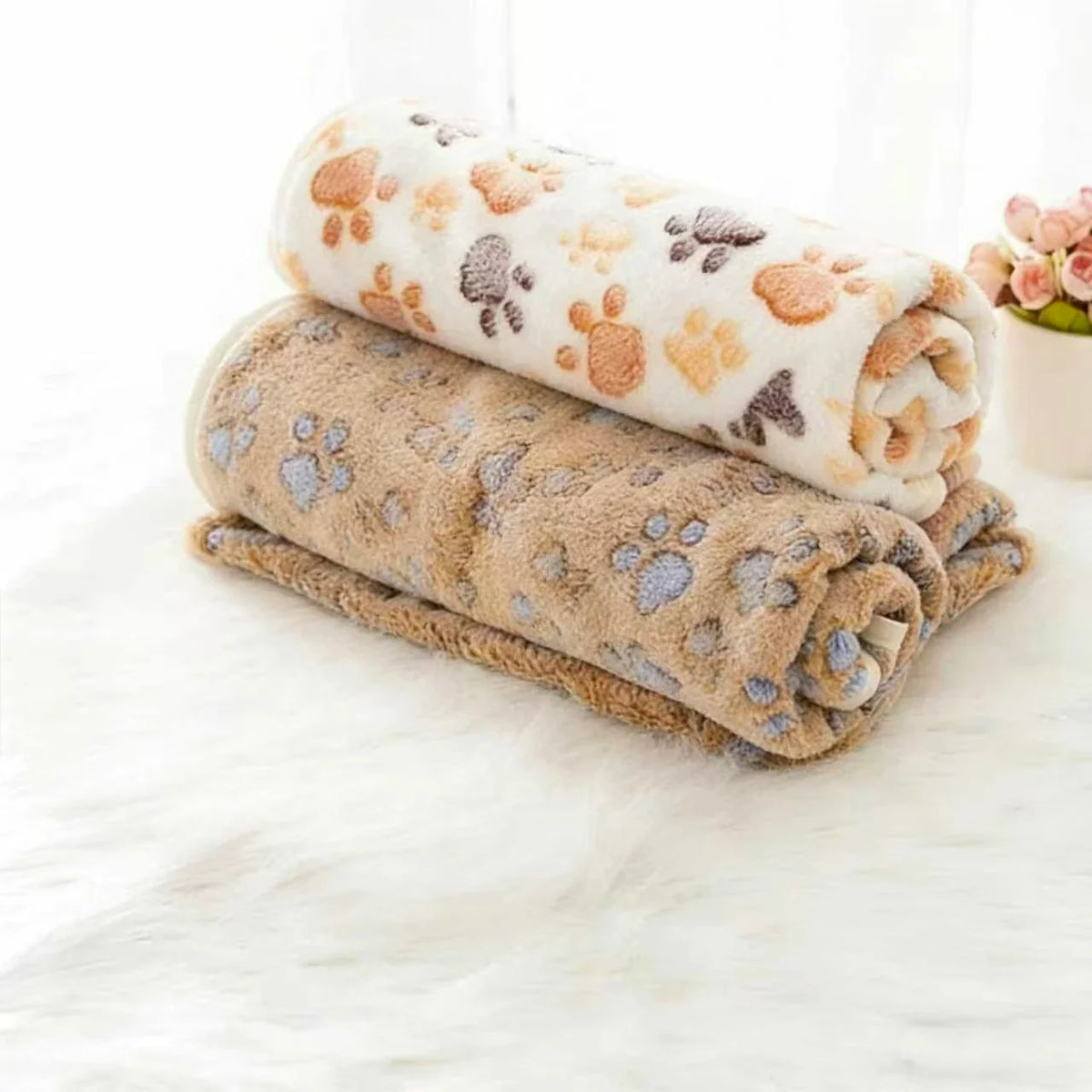 Manta Macia em Fleece Coral com Pegadas para Cães e Gatos